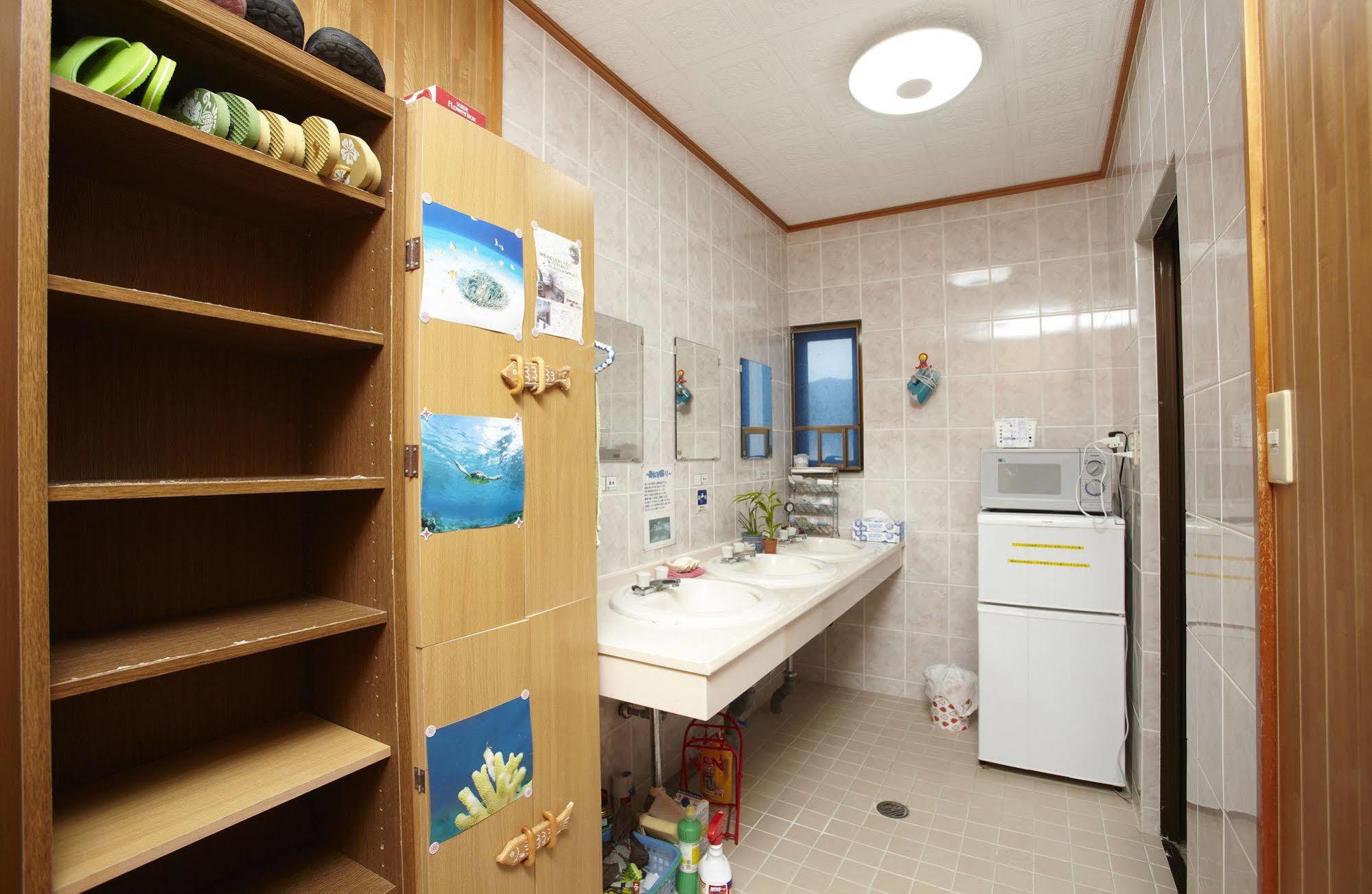 Minshuku Yadokari Hotel Zamami Kültér fotó
