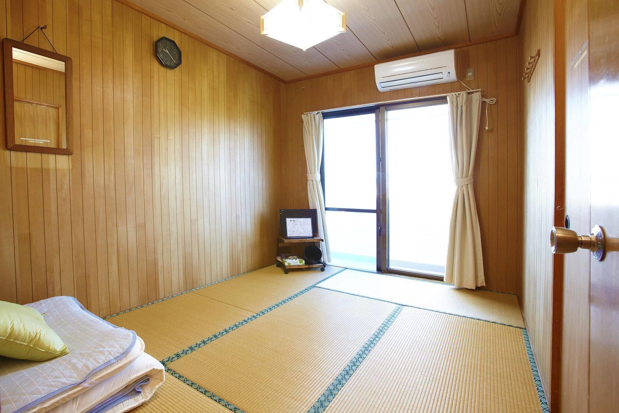 Minshuku Yadokari Hotel Zamami Kültér fotó